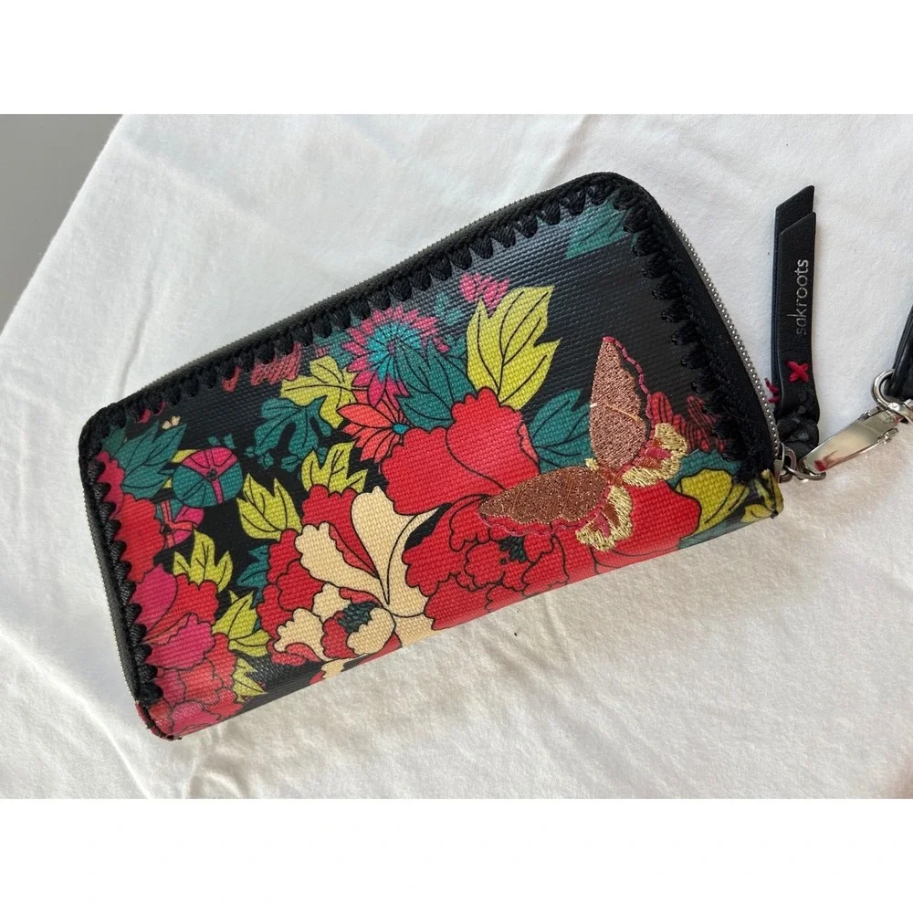 Sakroots Artist Circle Floral Butterfly Large Zip Around Wristlet Wallet Black